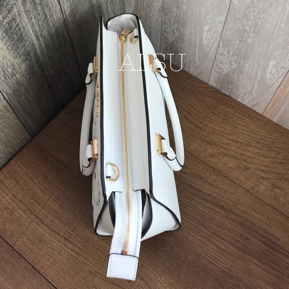 Michael Kors Selma Med TZ Satchel Optic White Gold - Picture 3 of 8